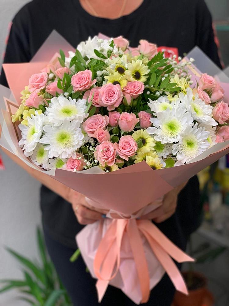 Букет цветов из: Розы и Хризантемы в Голубинской