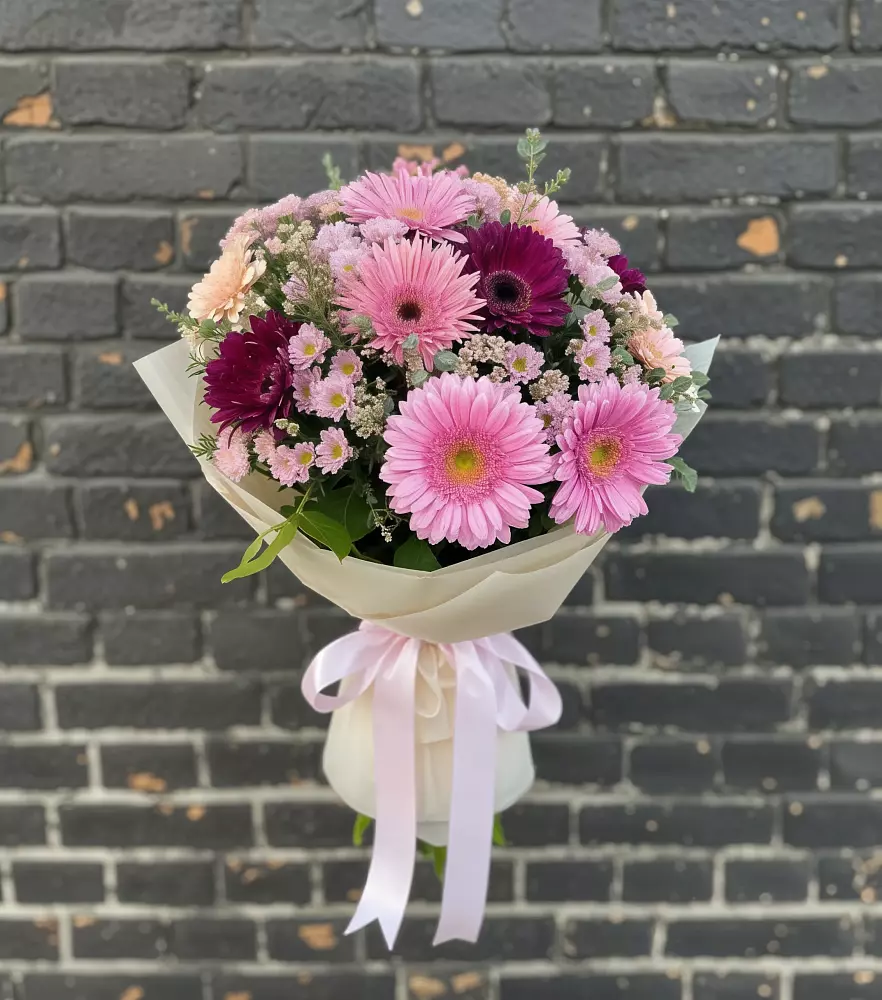 Букет цветов из: Герберы и Хризантемы в Голубинской