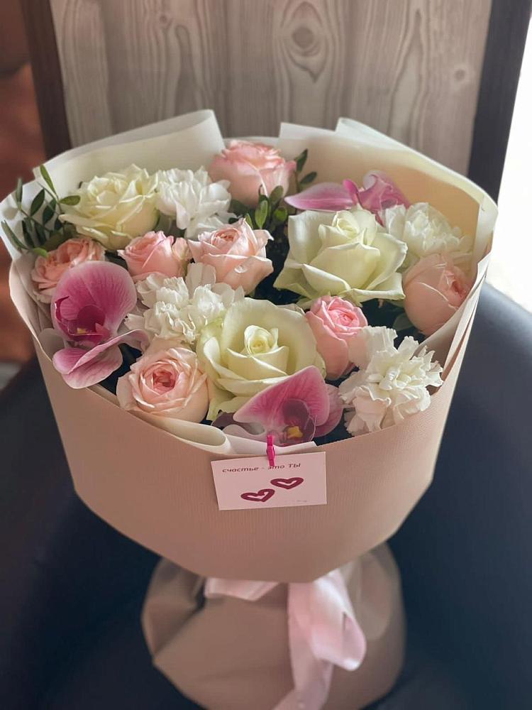 Букет цветов из: Орхидеи, Розы и Гвоздики в Голубинской