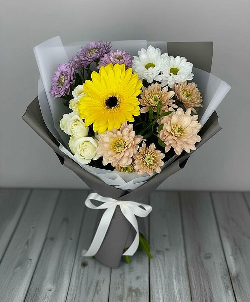 Букет цветов из: Розы, Герберы и Хризантемы в Голубинской