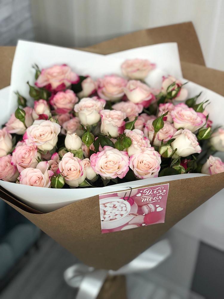 Букет цветов из: Розы в Голубинской