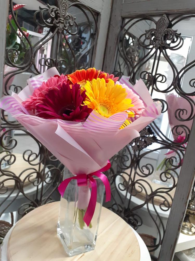 Букет цветов из: Герберы в Голубинской