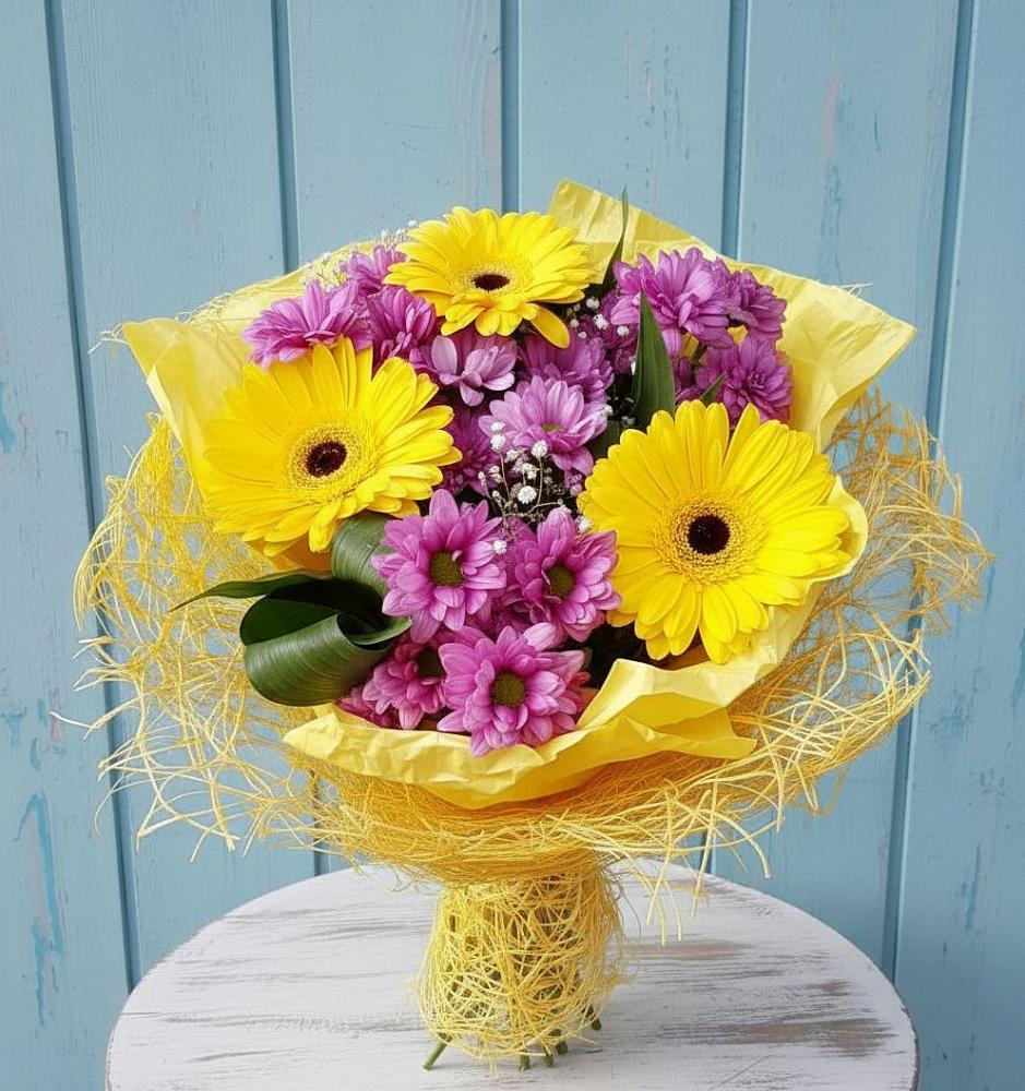 Букет цветов из: Хризантемы и Герберы в Голубинской