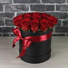 Цветочная композиция из Розы в шляпной коробке в Голубинской