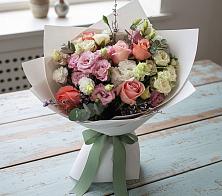 Букет цветов из:  Розы, Лизиантусы и Гвоздики в Голубинской