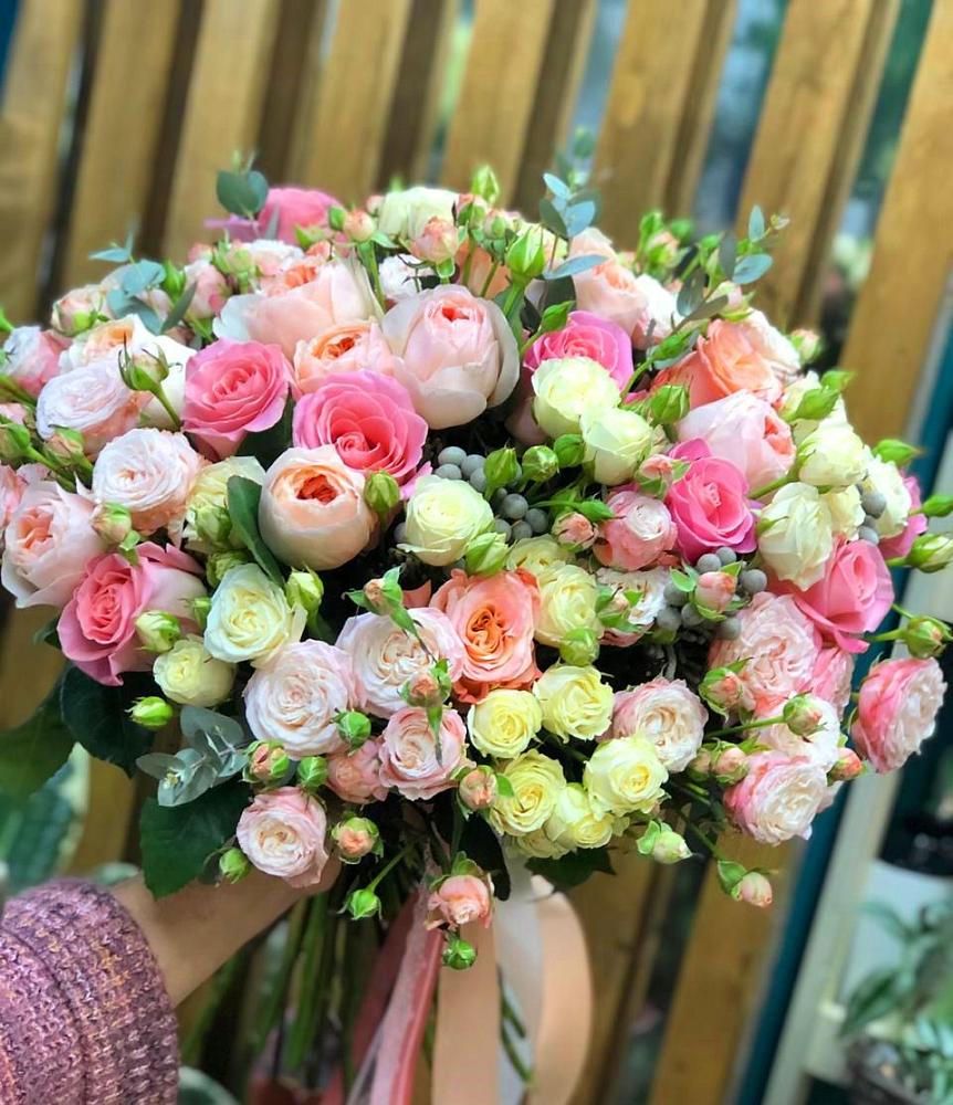 Букет цветов из: Розы в Голубинской