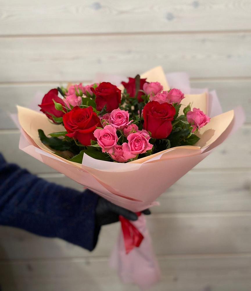 Букет цветов из: Розы в Голубинской