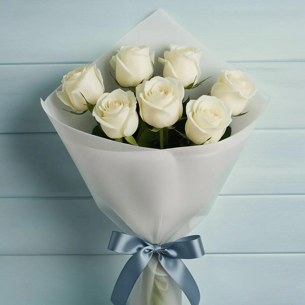 Букет 7 Белых роз Эдлесс Лав в Голубинской
