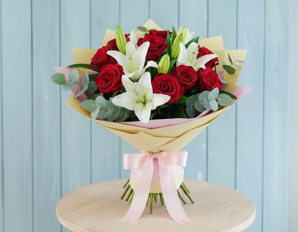 Букет цветов из: Лилии и Розы в Голубинской